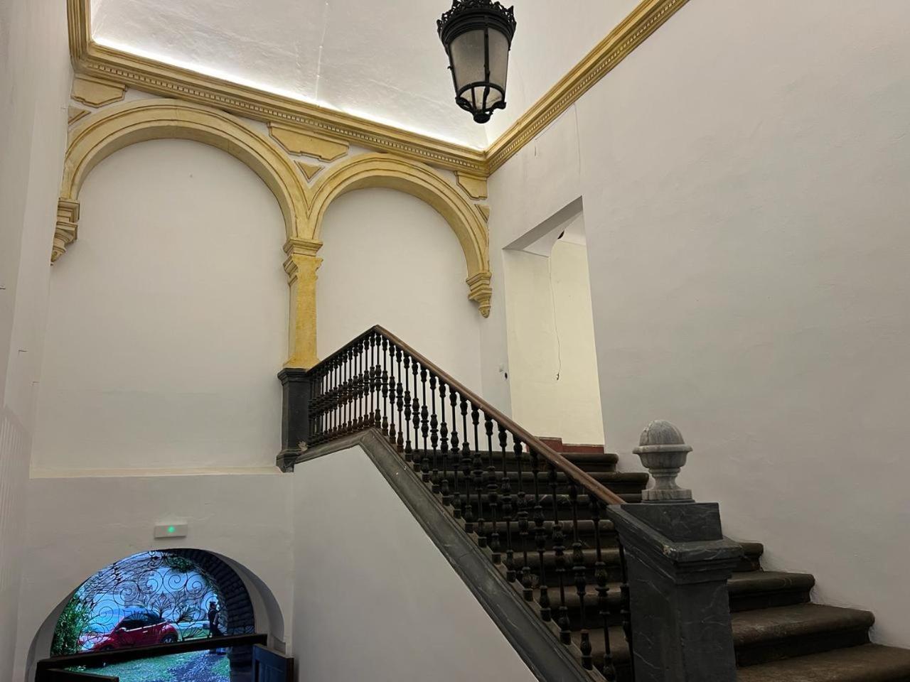 Palacio De Los Angulo Casa Historica En El Centro De Кордова Экстерьер фото